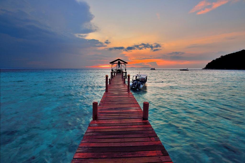 Sari Pacifica Resort & Spa, Lang Tengah Екстериор снимка