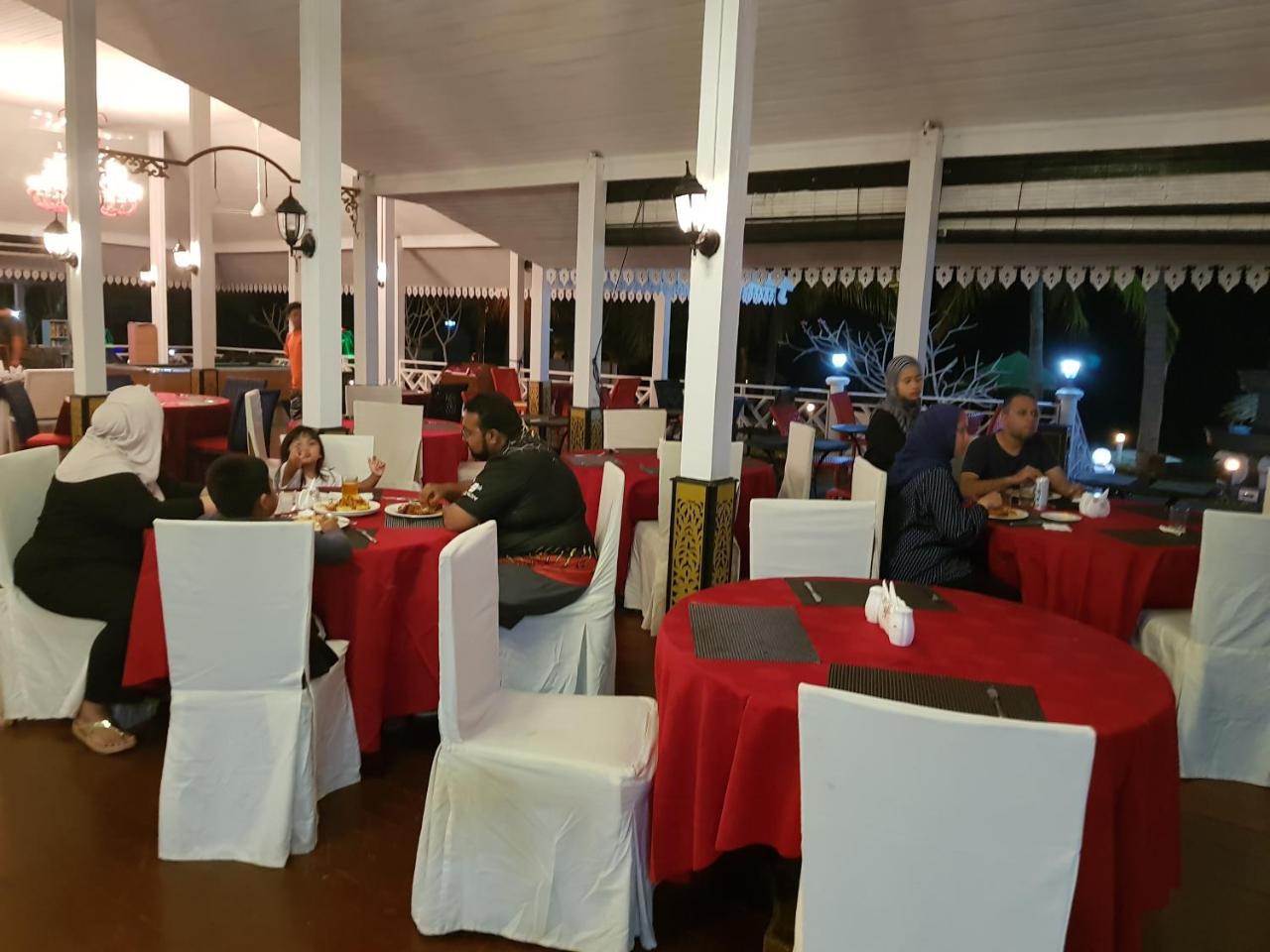 Sari Pacifica Resort & Spa, Lang Tengah Екстериор снимка